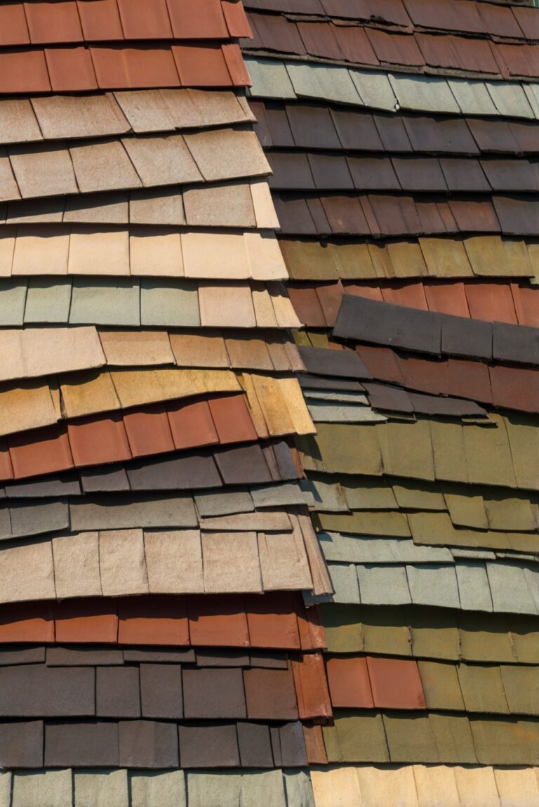 Roof and House Color Combinations: Finding the Perfect Match for Your Homes Exterior